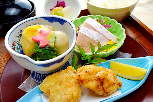 霞南の彩り膳
